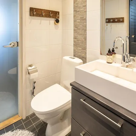 فيلة Einola- Modern Rivercottage بوري