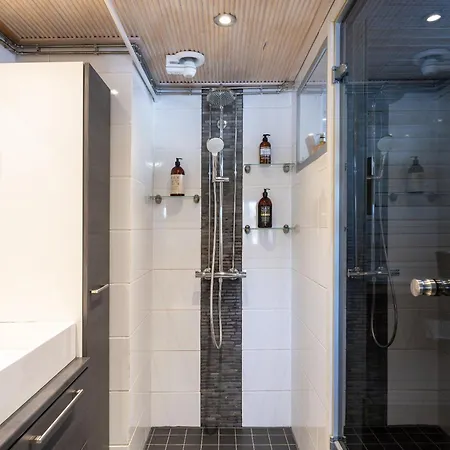 Einola- Modern Rivercottage 포리