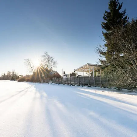 Einola- Modern Rivercottage