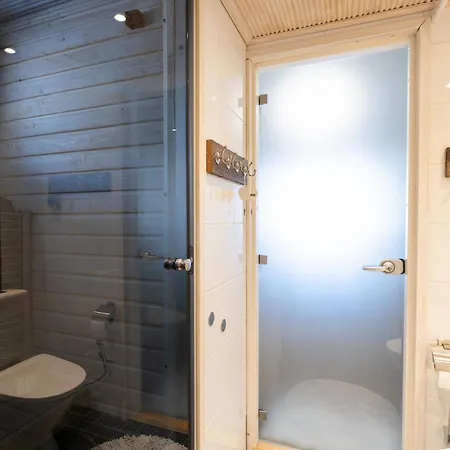 Einola- Modern Rivercottage *