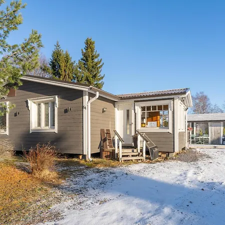 Einola- Modern Rivercottage * 포리