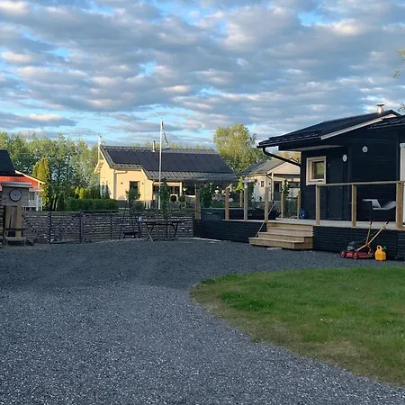 Einola- Modern Rivercottage