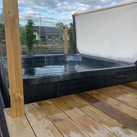 빌라 Einola- Modern Rivercottage