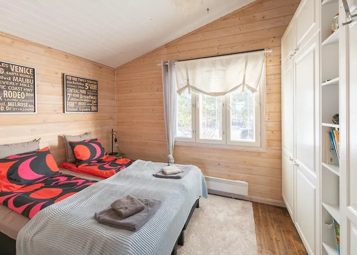 Einola- Modern Rivercottage Villa *